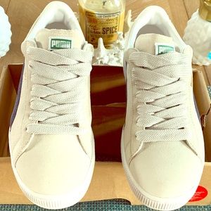 Puma Suede basketball sneakers